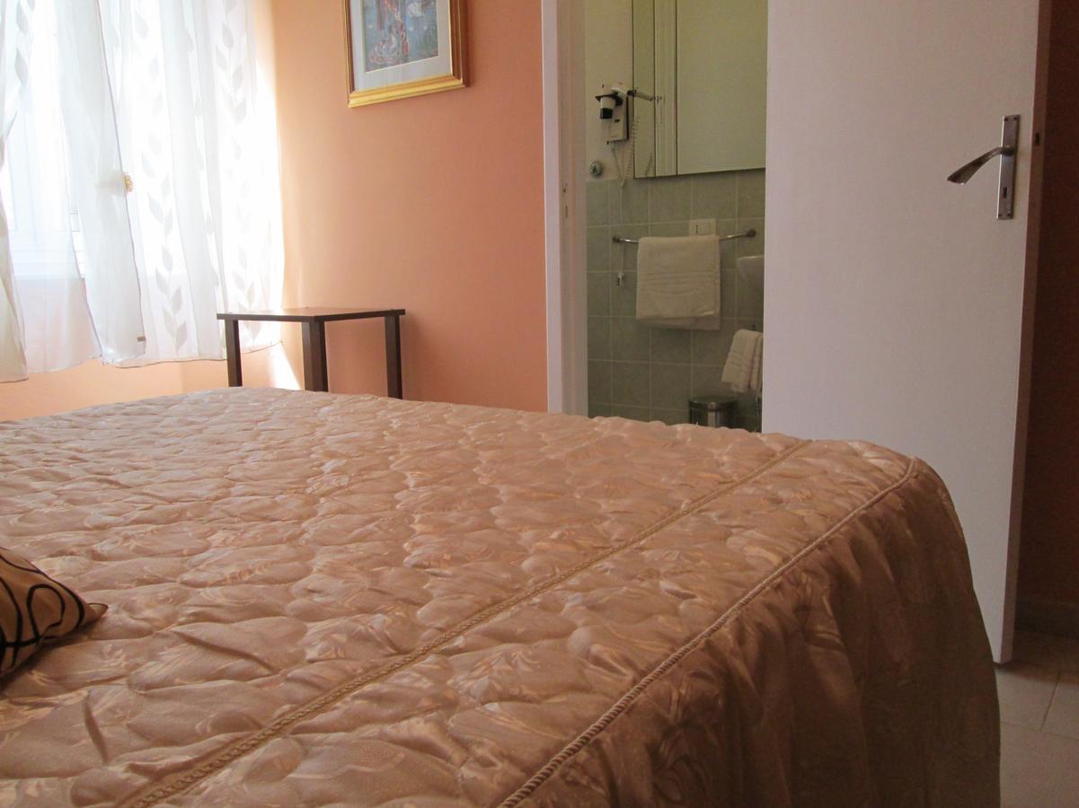 B&B Regina Margherita Piombino Ruang foto